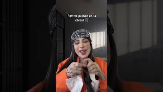 Jajajaja esa carcelera hace de todo #asmr #humor #carcel #hairasmr
