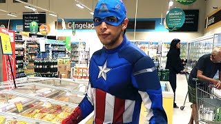 Um Dia Inteiro Vestido De Herói