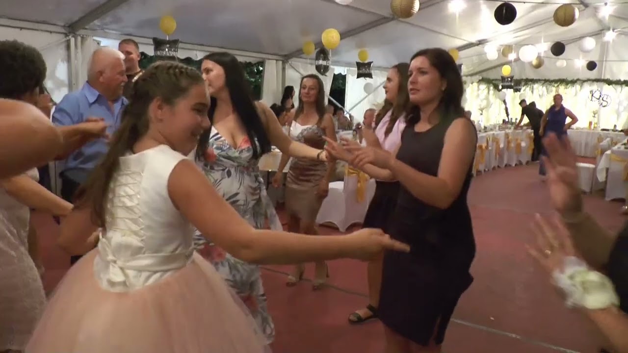 Kriszti & Sanyi lagzi mulatozás