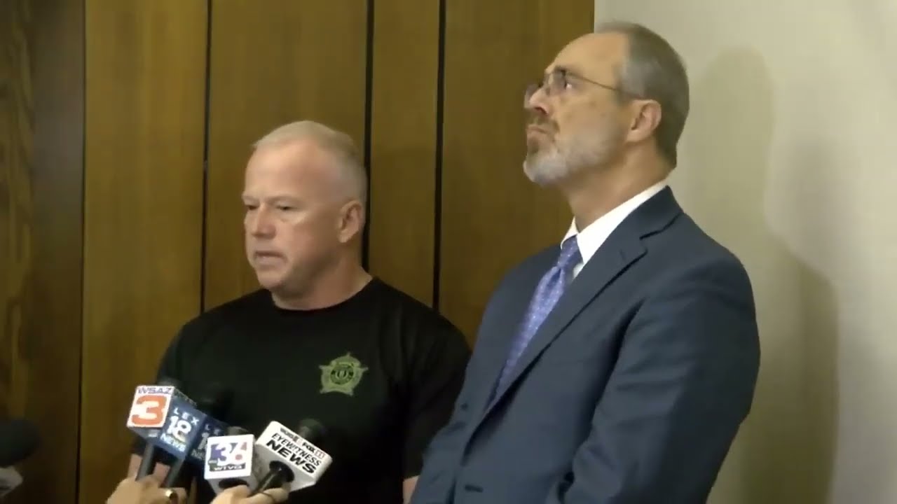 ☑ WCHS: Eastern Kentucky honors officers killed when suspect shot at law enforcement