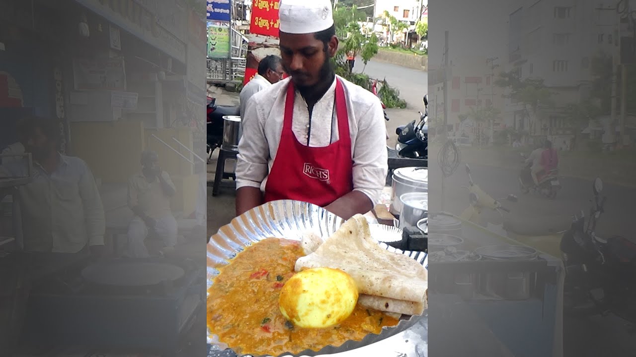 Egg Curry with Roti / Phulka / Chapati || Slimy Roti #shorts #youtubeshorts #short | Street Food Catalog