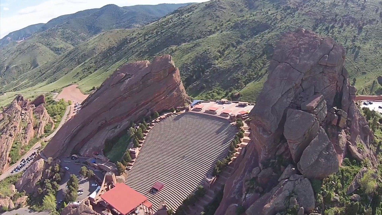 Do at Rocks Colorado: Amphitheatre hiking trails