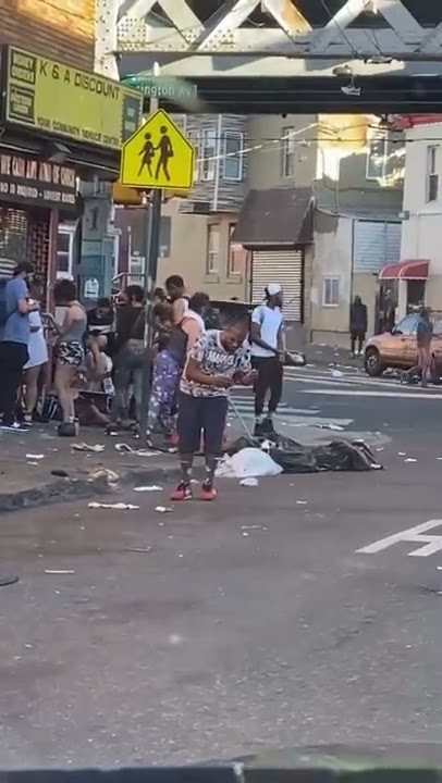 Kensington Ave., Philadelphia PA￼ 7AM