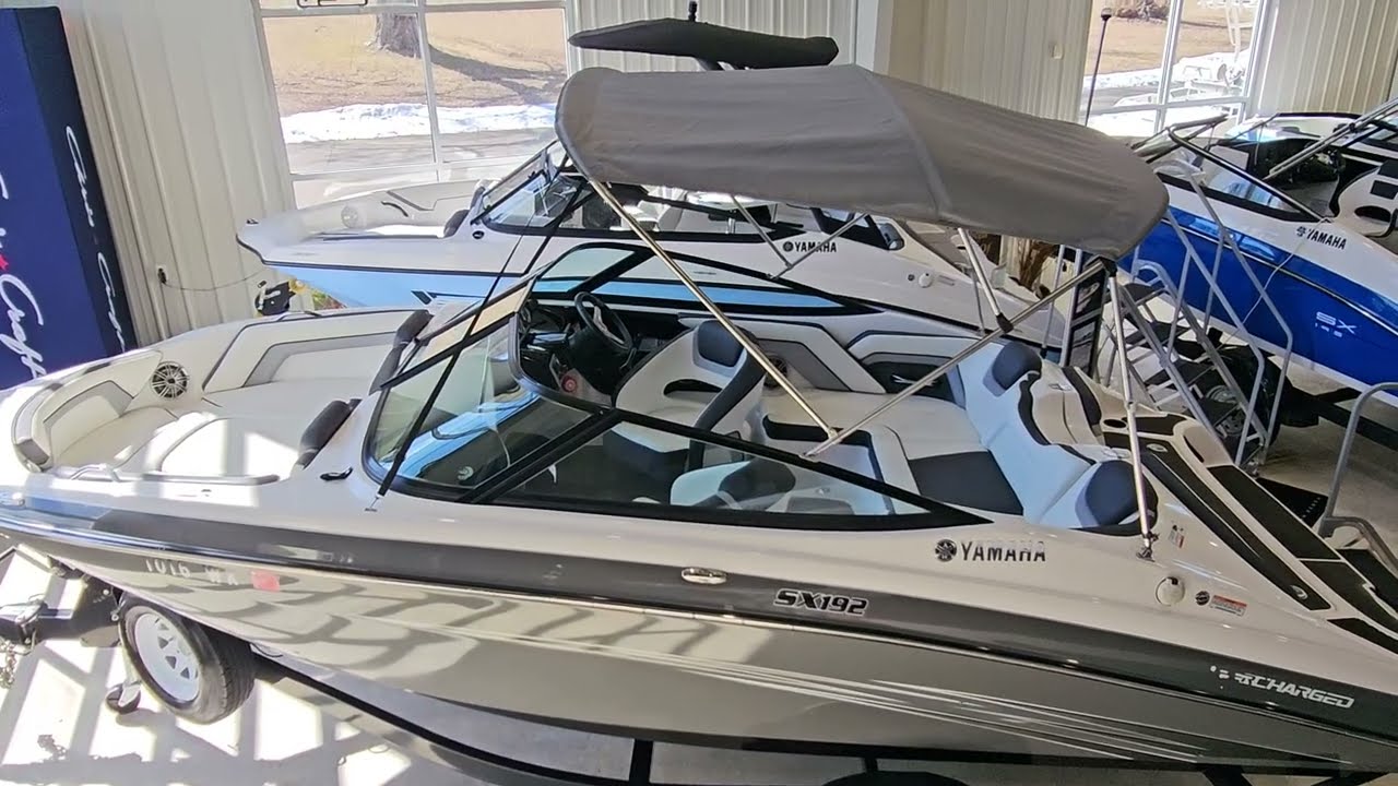 Must See 2015 Yamaha SX 192. The perfect pre owned boat for your