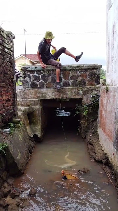 ada pergerakan di gombangan selokan yang hampir surut #fishing #ngejala #fypage