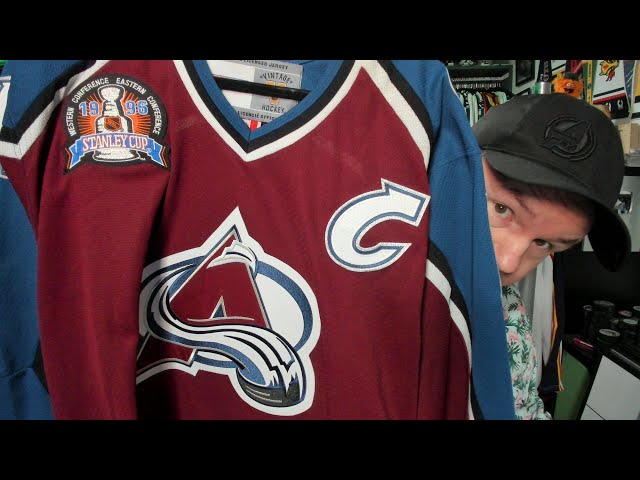 Take a look at the Avs' 'reverse retro' sweater for the 2022-23 season