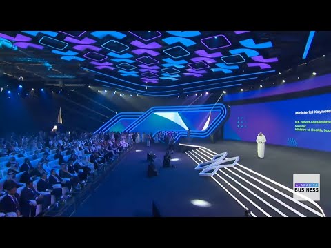 وزير الصحة السعودي إطلاق المدرب الصحي الذكي بالشراكة مع  عبر تطبيق صحتي