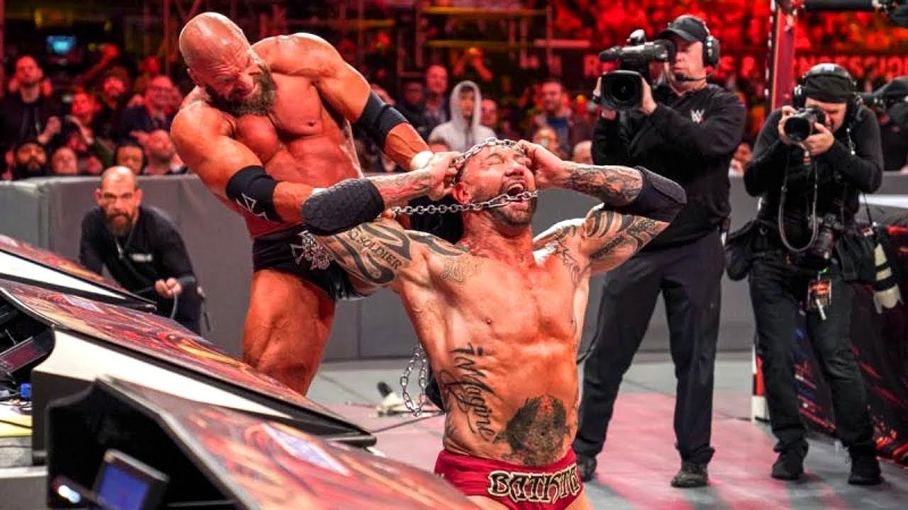 WWE के 5 सबसे खतरनाक लड़ाई I Top 5 Dangerous Fight in WWE History YouTube