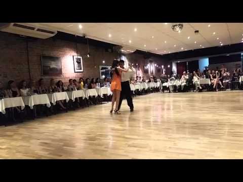 Agustin rojas & iara duarte bailan ya sale el tren