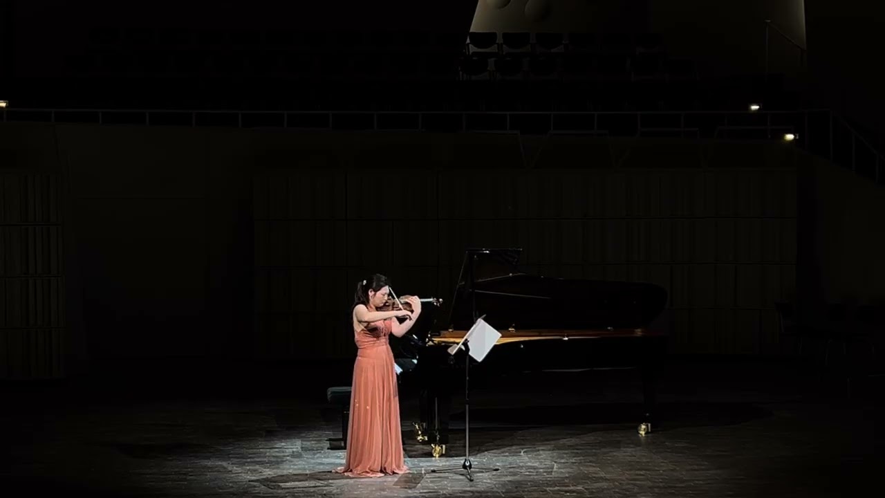 Manfred Weiss Fantasy for Violin Solo (2014)