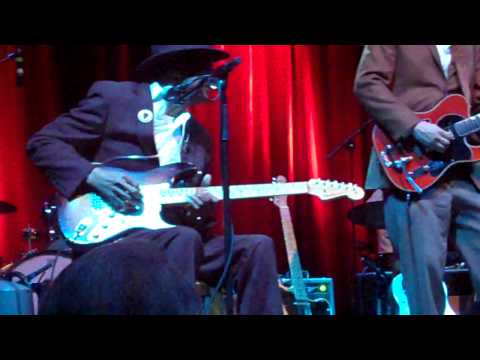 "Smokestack Lightnin" - Hubert Sumlin, BHTM, Cedri...