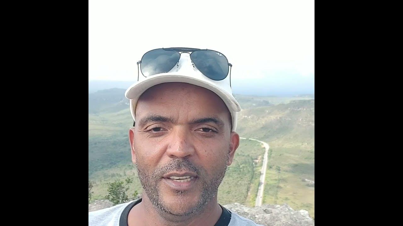 Chapada: Contador de história baiana relata história da origem do nome do  Morro do Pai Inácio – Jornal da Chapada