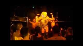 Britney, Bitch! - Hit my S&M Slave until you Scream & Shout
