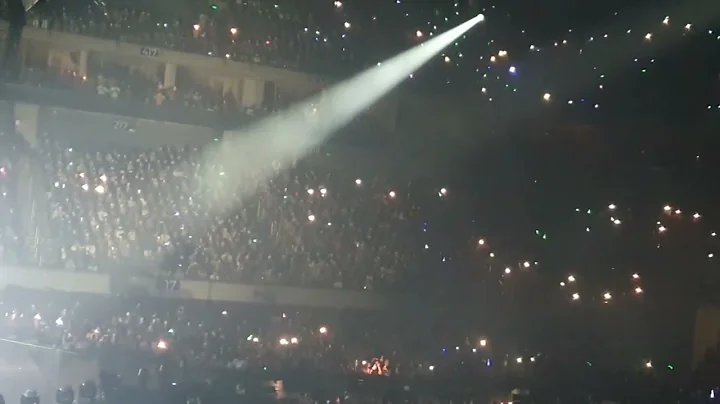 Billie Eilish - The 30th (First Live Performance) #HappierThanEverMNL