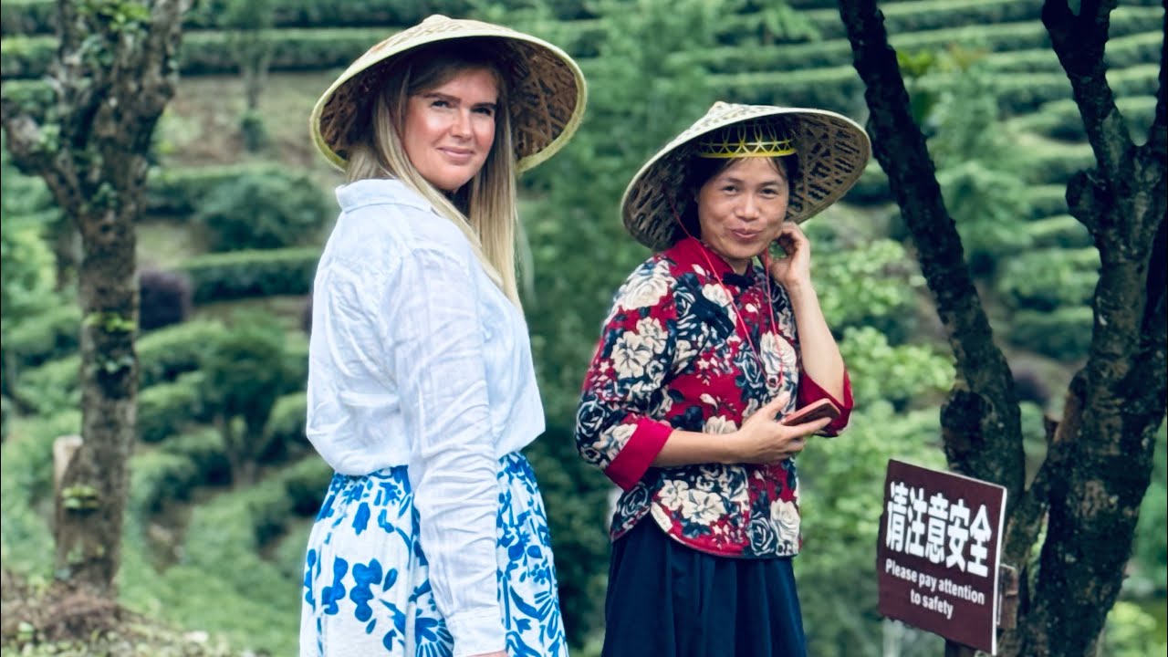 China in 2025 - Exploring tea farm in Southern Yangshuo