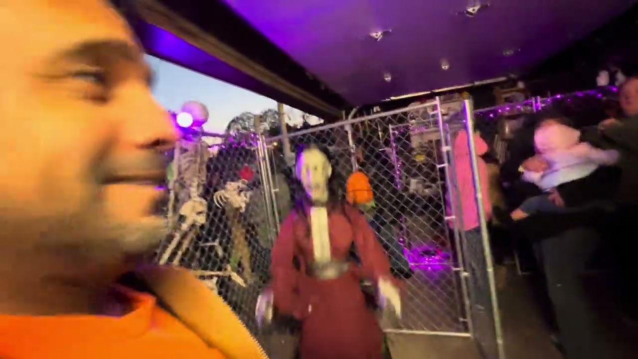 Barry's Boo-tiful Halloween Extravaganza: Spooktacular Delights in Carlisle, Iowa