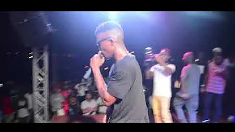 Kofi Kinaata shuts down University of Ghana's Legon Hall week with his thrilling performance    YouT