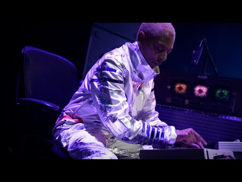 Jeff Mills『THE TRIP -Enter The Black Hole-』 Live ダイジェスト