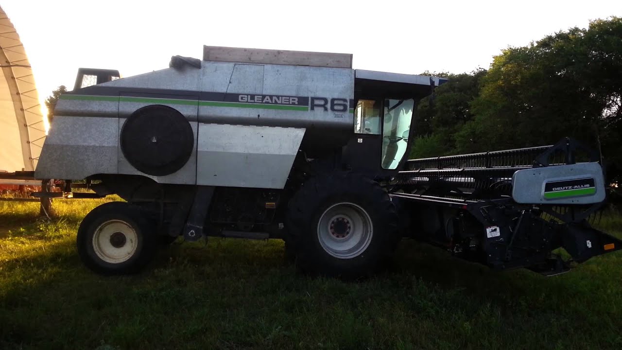 1986 R6 Gleaner - YouTube