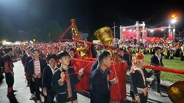 Toàn cảnh chương trình diễu lễ chào mừng tết độc lập 2/9 tại huyện Than Uyên