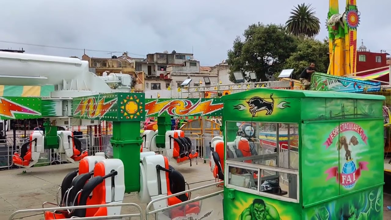 En la FERIA TLATLAUQUITEPEC 2025 (Desgraciado Aguacero apago todo) por culpa de la lluvia no sirvió