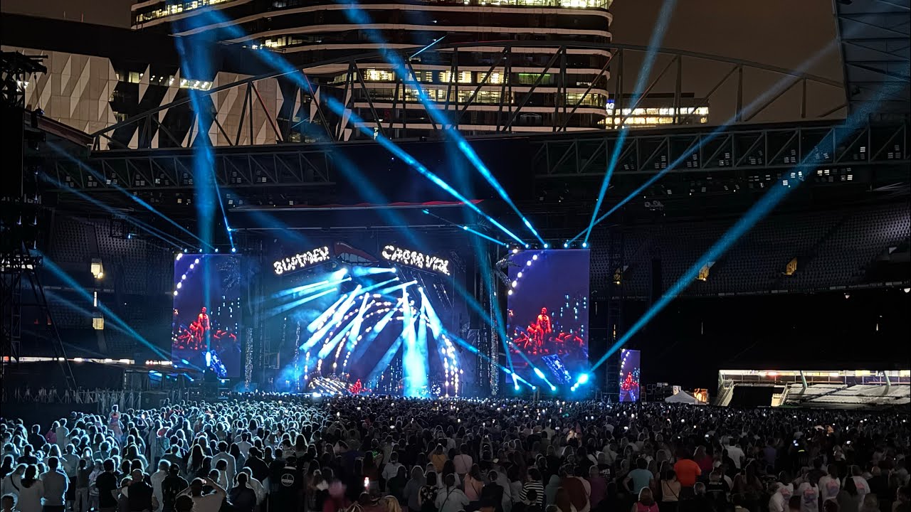 Pink Live - Just Like a Pill - Melbourne 2024 - YouTube