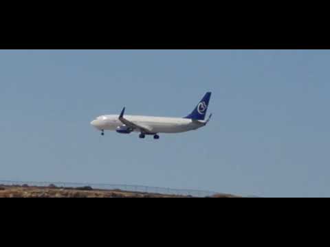 B738 while sitting