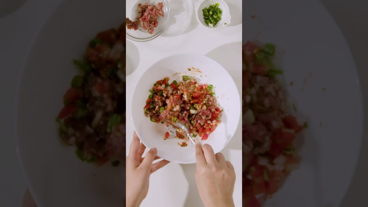 Authentic Turkish Lahmacun Experience 🇹🇷🍕