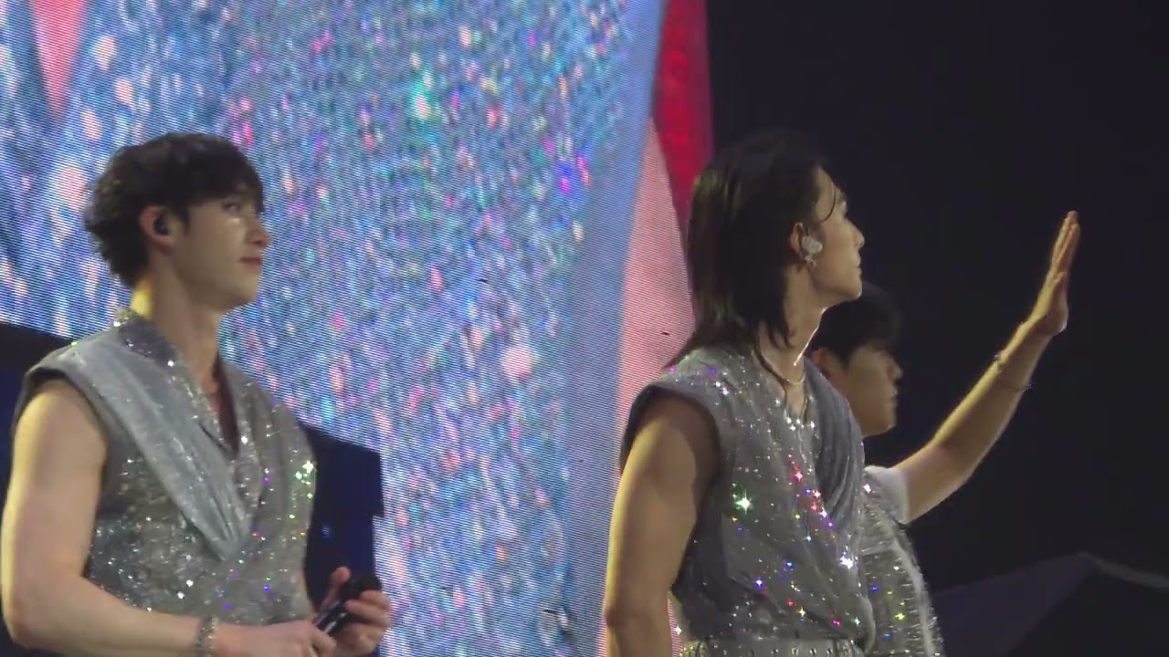 Introduction in Bahasa  and opening ment - Stray Kids dominATE Jakarta 211224