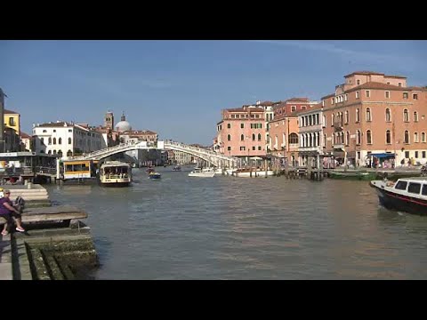 Venice to charge visitors to enter city