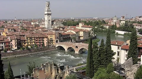 In che città passa l'Adige?