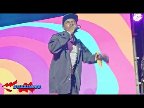 FEFFE BUSSI Ft KABUKUSI FOX LIVE BAND BUSSINESS 