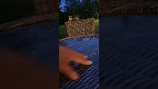 Gotas de Lluvia y Susurros Calmantes en la Mesa ASMR #shorts