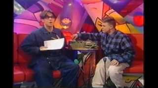 Gary Barlow & Robbie Williams on Going Live - 1993