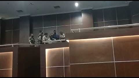 HMI MPO Cabang Serang Aksi Kenaikan Honor Guru Non PNS Kota Serang Pada Saat Sidang Paripurna