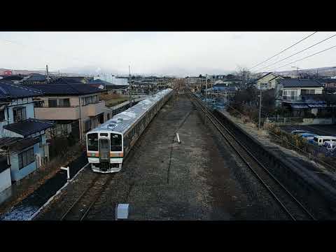 上越線　群馬総社駅から　211系普通列車発車