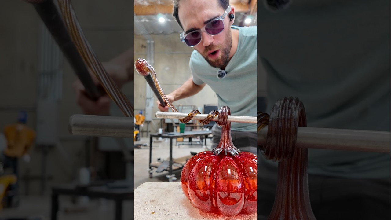 Fin mold iconic orange and green glass pumpkin #glassblowing #glassart #satisfying