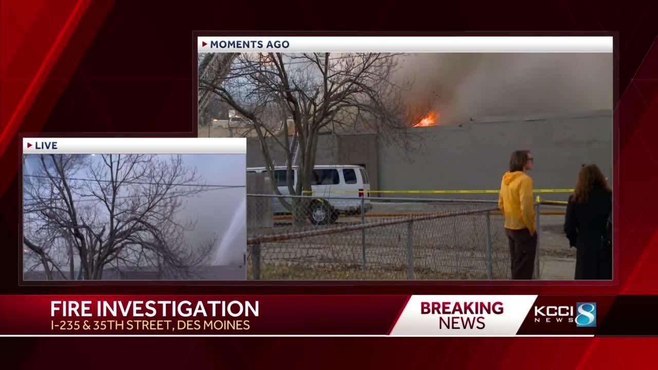 Fire engulfs structure off I-235 in Des Moines - YouTube