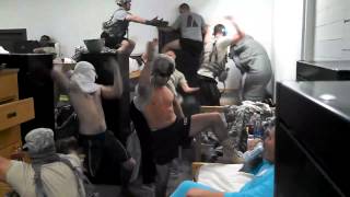 E4 Harlem Shake