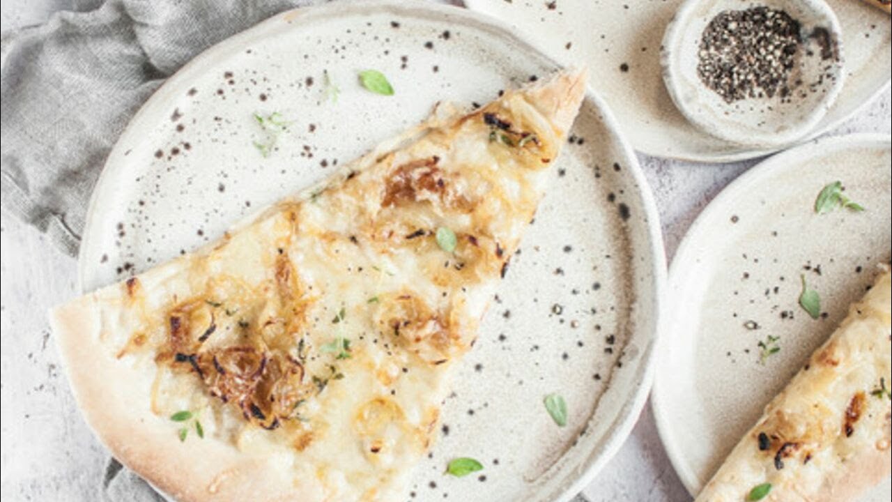 Recette : Pizza blanche à l’oignon