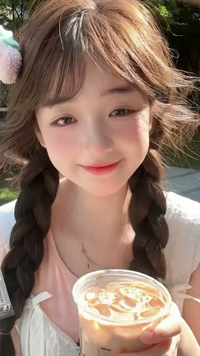 Drinking coffee with Wu Yanzu #chinesegirl #chineseskincare #chinesedrama #reels #shorts