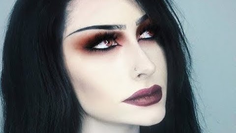 simple vampire makeup || Jade Graves