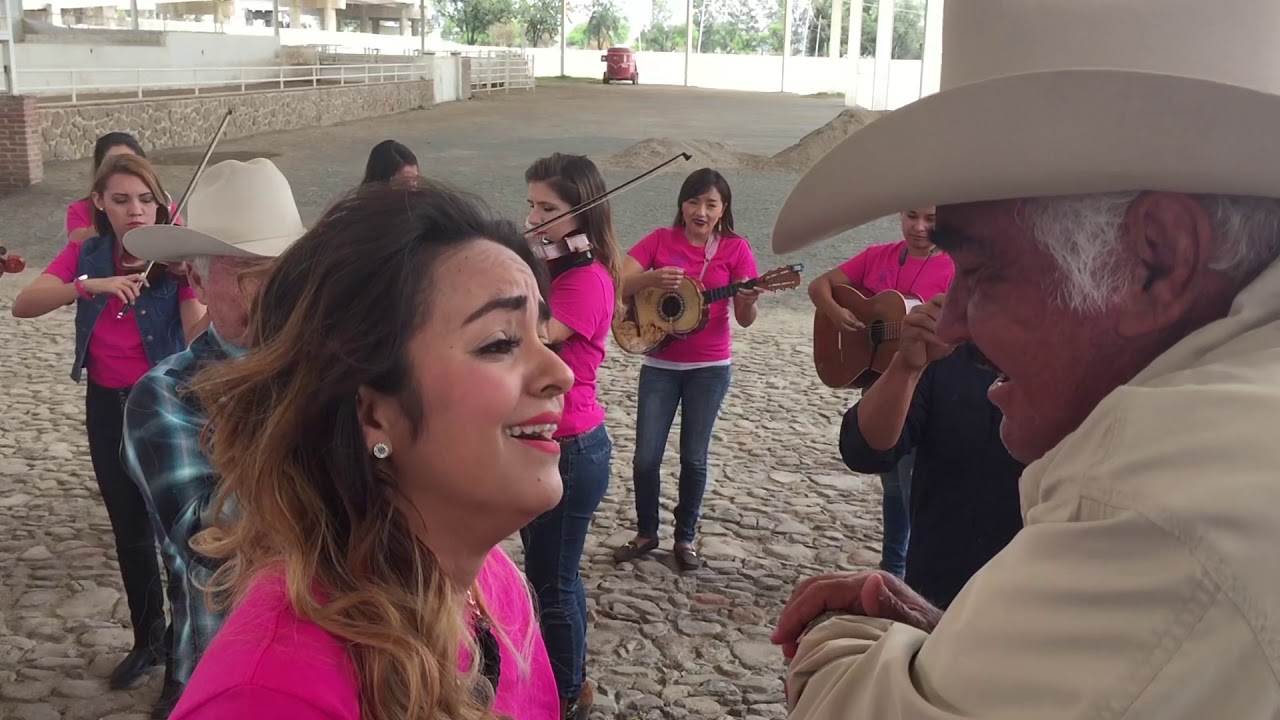 Sandra Guevara y Vicente Fernández “te parto el alma