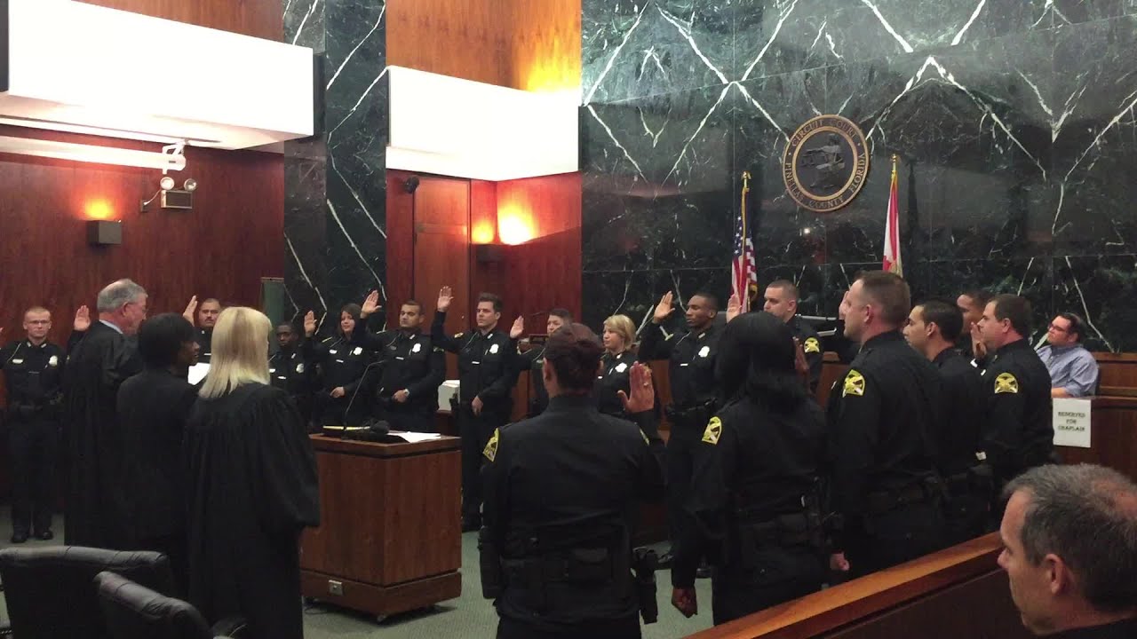 New St. Pete Police Department officers are sworn in