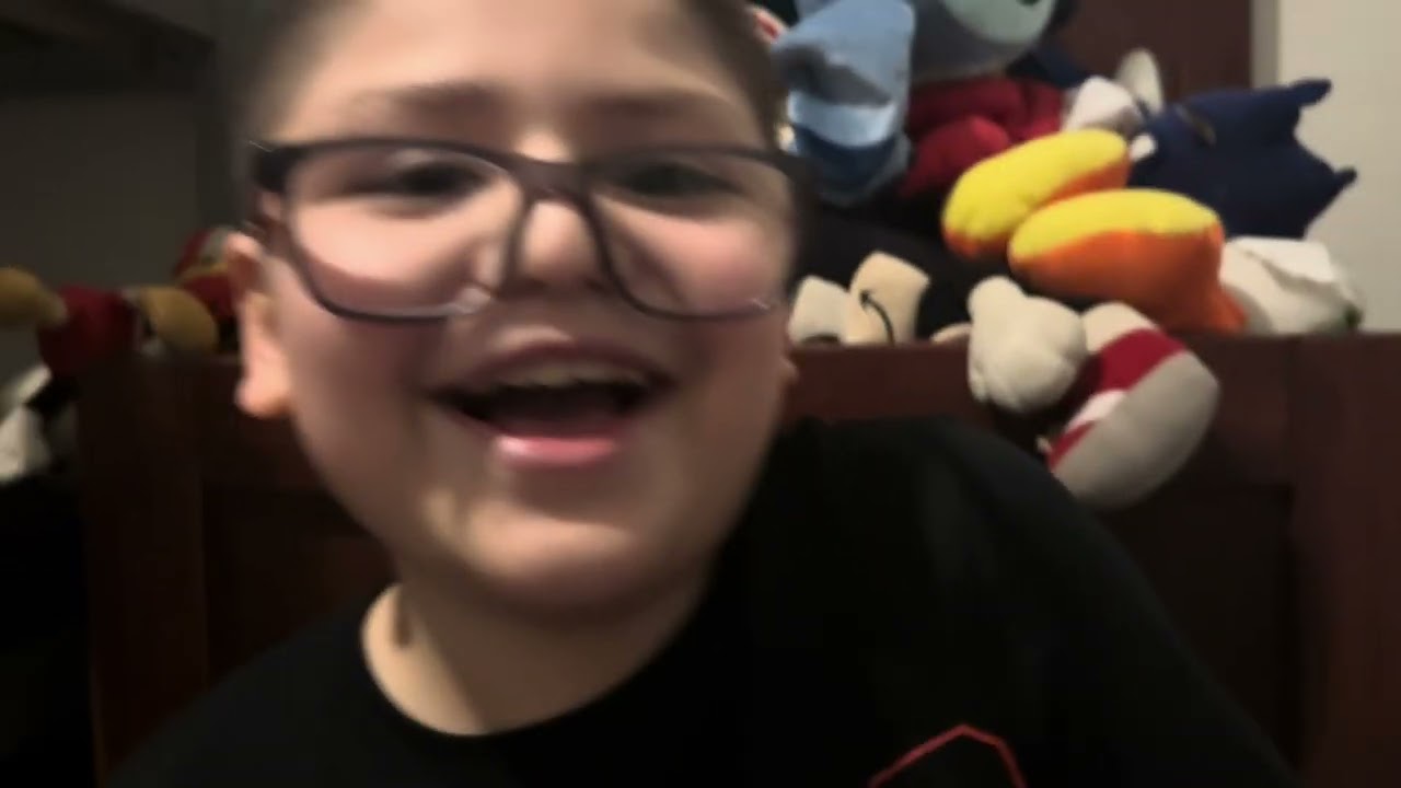 Adonis and Andrew play Fortnite