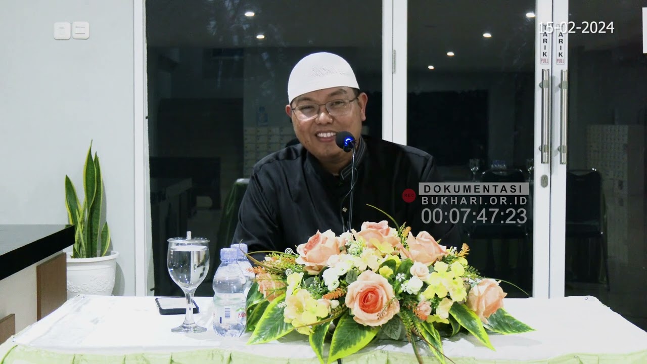 Meneladani Wanita - Wanita Sholehah - Ustadz Dr. Firanda Andirja, M.A