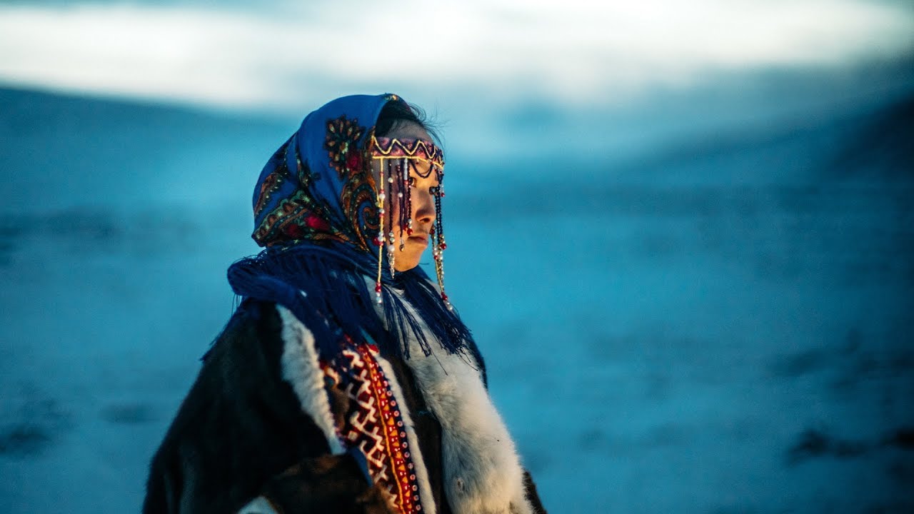 【写真家・佐藤健寿ロングインタビュー】“奇界”を巡る旅の話。想像を超えた場所、アドベンチャーが残る島とは？