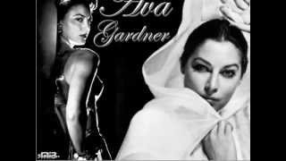 Till I Waltz Again With You - Teresa Brewer (1953) - FOTOCLIP TRIBUTO A AVA GARDNER chords