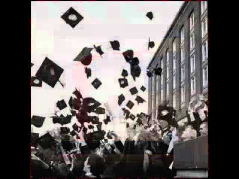 عقبال التخرج يارب دايما ناجحين في كل المواد اتمنا لن السعادة دايما اختكم شذى ال حكمي