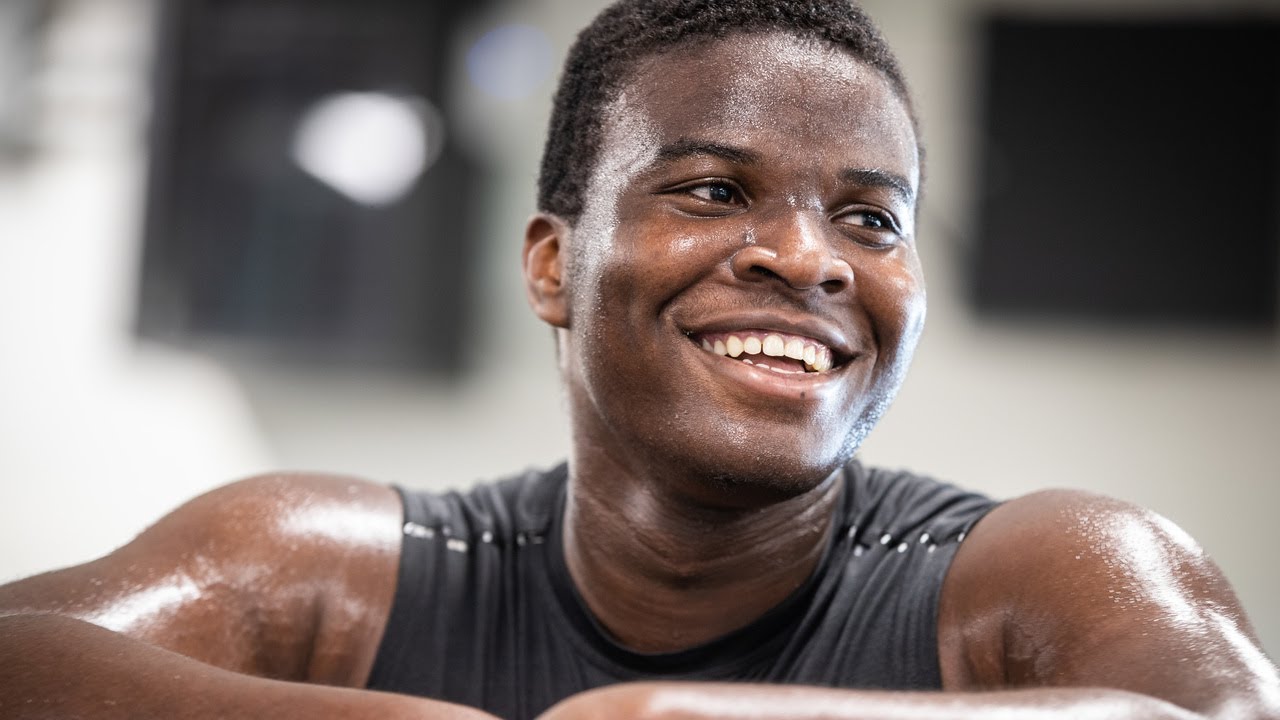Homelessness Didn t Stop Fort Worth Student From College Football Win 